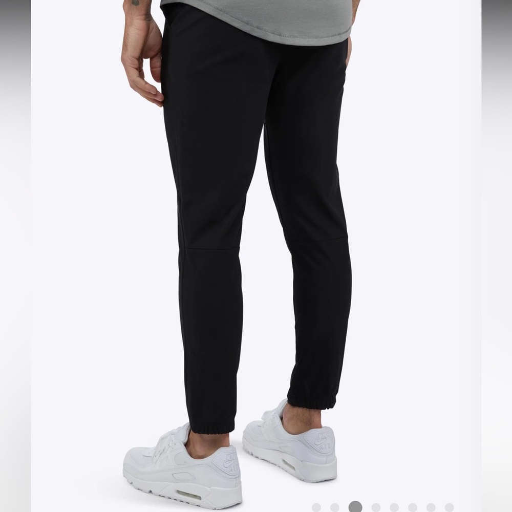 Cuts AO Jogger - Picture 2 of 6